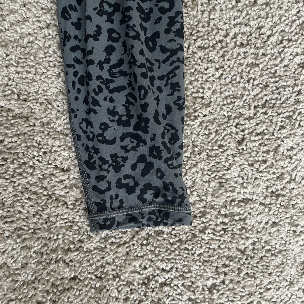 NWT Athleta Elation Ultra High Rise Tight - Picture 2 of 5
